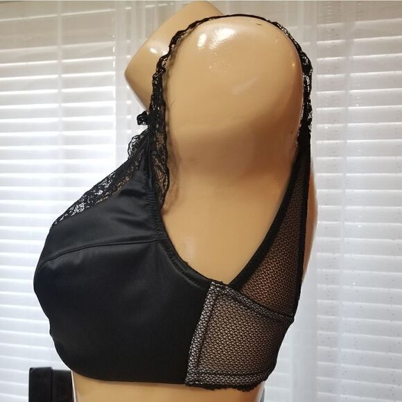 32DD {Victoria's Secret} Black Bra Top - Picture 7 of 16